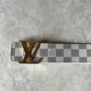 Louis Vuitton mens belt